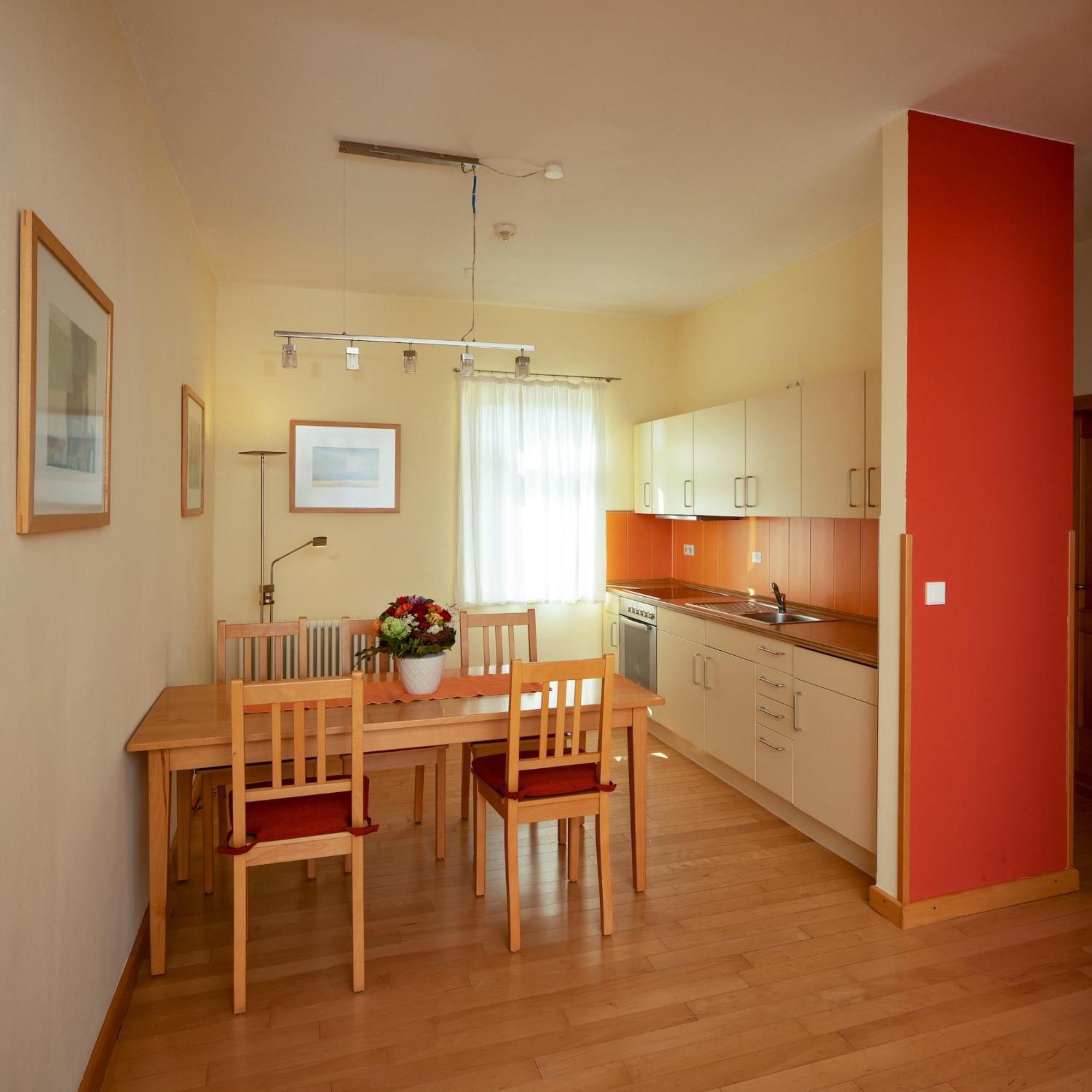 Biohotel Stiftsgut Wilhelmsgluecksbrunn Creuzburg 외부 사진